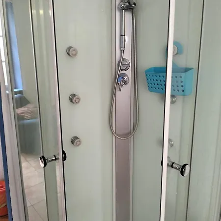 Right In The Center *